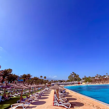 Oceanfront With Sea Views And Seawater Pool, Lg73 Lejlighed